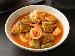 แกงส้มชะอมกุ้ง